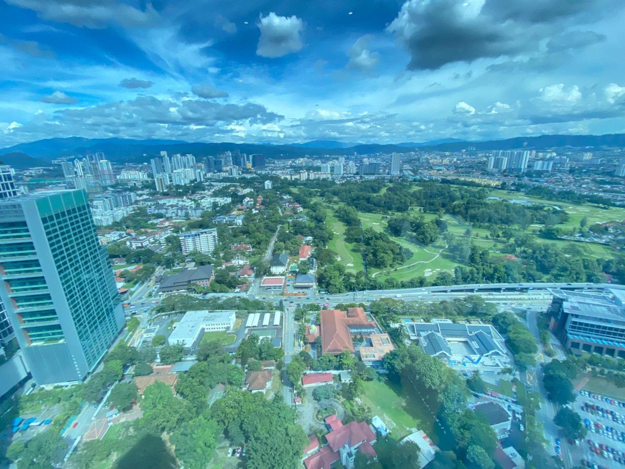 Eaton Residences Klcc By Leo Homestay 쿠알라룸푸르 외부 사진